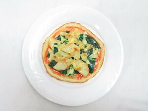 ★【直接引取不可】 食品サンプル ディスプレイ ピザ Pizza ピッツァ 食器付き ほうれん草とじゃがいものピザ ポテト 見本品 料理模型 飲食