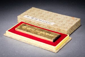 【華】某有名収集家買取品 時代物 中国伝来 古墨 金箔 共箱 古美術 骨董品 A240900066-EQ　