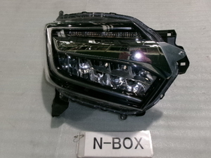 N-BOXカスタム　JF3　右ヘッドランプユニット　LED　即決　6681