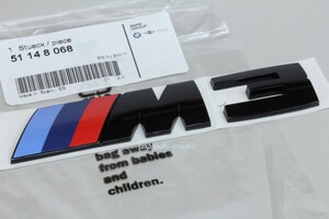 ◎BMW純正 M3エンブレム (艶有り黒)　F80 M3　横幅120mm×縦幅25mm ブラック エンブレム 3シリーズ F30 F31 F34にも