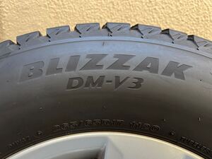 ブリザック DM-V3 265/65R17 112Q スタッドレスタイヤ・ランドクルーザープラド純正ホイール4本セット