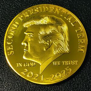 金貨　アメリカ　大統領ドナルド・トランプ　記念金貨　イーグル　2024年　大型金貨　カプセル付き(A-27）