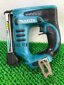 【中古品】makita(マキタ) 14.4v充電タッカ (本体のみ) ST110DZ/ITLLY88K8ZWU