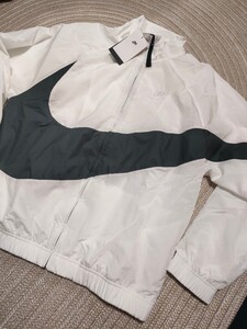 新品 定価14300 NIKE ビッグスウッシュ ナイロンジャケット XL ホワイト×ブラック 白×黒 ナイキ メンズ スウッシュ 刺繍 