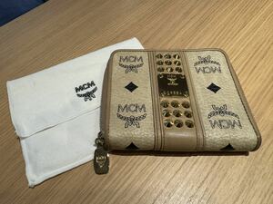 D5013【MCM】2つ折り 財布 ラウンド コンパクト スタッズ