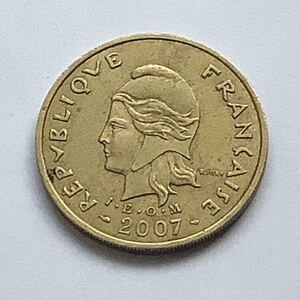 【希少品セール】タヒチ 100フラン硬貨 2007年 1枚