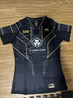 UFC 公式　新品未使用　シャツ　ブラックゴールド　Lサイズ