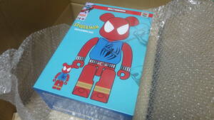 ■ 送料無料 2個セット ■ BE@RBRICK SCARLET SPIDER + SPIDER-MAN BLACK COSTUME 100% & 400% ■ ベアブリック medicomtoy メディコムトイ