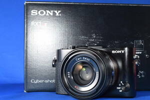 ☆オーバーホール品☆SONY DSC-RX1RM2 サイバーショット RX1R II☆35㎜フルサイズ☆ZEISS T*レンズ☆1年保証付☆中身新品・外観中古☆元箱