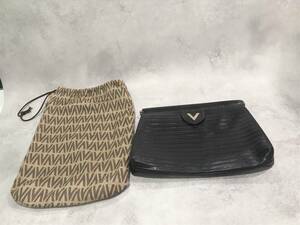 VALENTINO レザー クラッチバッグ ブランド 高級 おすすめ セカンドバッグ 黒 BLACK ポーチ