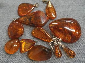 1円～ 【琥珀】天然琥珀 11点まとめて 約36g 虫入り amber jewelry アンバー
