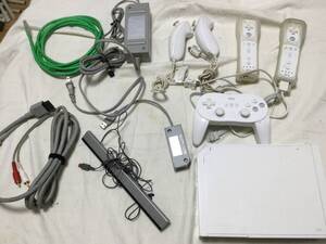 Nintendo Wii RVL−001