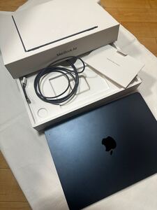 Apple 13インチMacBookAir - 8コアCPU 10コアGPU 16コアNeural Engine搭載Apple M3チップ16GBユニファイドメモリ1TB SSDストレージ