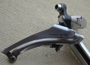 241030_410_154 SHIMANO シマノ　FD 105　フロントディレーラー　FD-1050＞