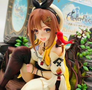 正規品　ライザのアトリエ　常闇の女王と秘密の隠れ家　ライザリン　シュタウト　1/6 フィギュア