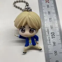 BTS Jin フィギュア　キーホルダー