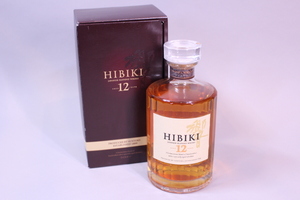 p-2370 未開栓古酒　SUNTORY　サントリー　響　HIBIKI　12年　ウイスキー　700ｍL