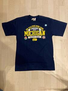 Nikeナイキ NCAA Michigan Wolverines Football Tシャツ U.S サイズ M