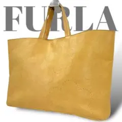 FURLA フルラ　トートバッグ　レザー　A4収納可能　ロゴ型押し