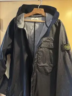 Stone Island ナイロンジャケット 黒 フード付き