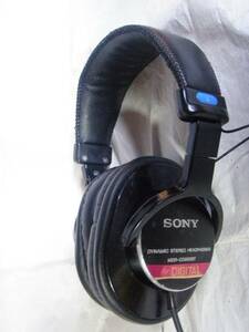 希少　SONY MDR-CD900ST 初期型 サマリウムコバルト磁石ドライバー採用 イヤーパッド交換 音出し確認済 モニターヘッドホン 87