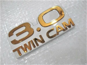 ★希少 3.0ツインカム ゴールド トヨタ クラウン 3.0TWIN CAM ロイヤルサルーン? 12系120系MS125121? リアエンブレム 1点 旧車 新品