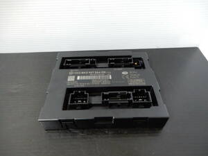 アウディ A4 アバント (8K) コントロール モジュール　コンピューター　中古 a320417 J2