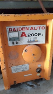 DAIDEN AUTO 200Fs 溶接機本体のみ