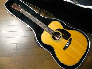 Martin 000-28 Standardマーチン アコースティックギター （新品同様）