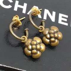 美品 CHANEL　カメリア ピアス ブロンド ゴールド フラワー 花 ミニ