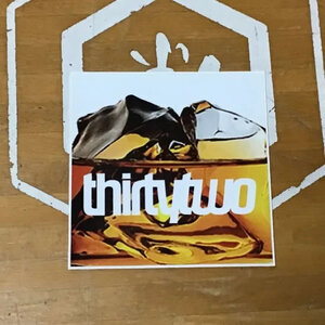 THIRTYTWO サーティーツー 【LOGO STICKER】 約15.5cm 新品正規（郵便送料込み）