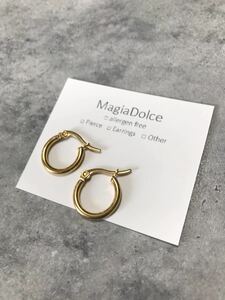 送料無料*MagiaDolce 5780●ステンレスピアス フープピアス ゴールドピアス シンプルピアス 男女兼用ピアス アレルギー対応ピアス 定番