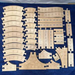 ラーニングカーブ きかんしゃトーマス 木製 レール 直線 曲線 分岐 など 線路 いろいろ 大量 まとめ売り ②80
