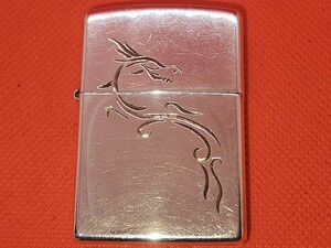 ドラゴン柄 03年製 ジッポライター ZIPPO ジッポー 喫煙具 オイルライター Zippo F0726