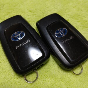 ①中古トヨタ純正スマートキーPRIUS2個セット