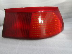 アルファロメオ145 テールライト テールレンズ 右外 ALFAROMEO145