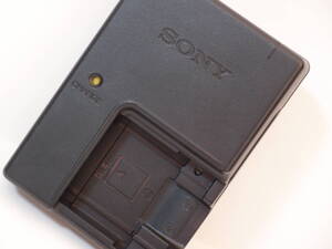 ソニー SONY コンパクト デジタルカメラ等用 充電器 バッテリーチャージャー BATTERY CHARGER MODEL NO.BC-CS3 SONY