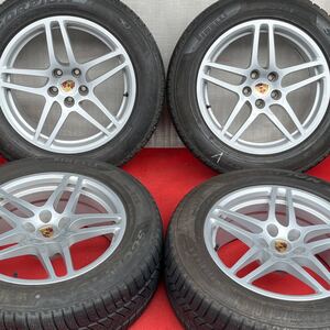 バリ溝！綺麗！PORSCHEポルシェ 95B マカンS 純正 18インチ×8J 9J +21 PCD112 5H PIRELL 235/60R18 255/55R18 スタッドレス4本セット。