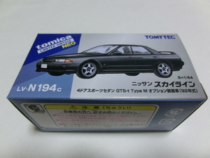 トミカ リミテッド ヴィンテージ ネオ 1/64 LV-N194c 日産スカイライン 4ドアスポーツセダン GTS-t Type M 黒 オプション装着車 92年式