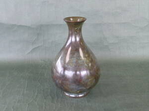 花瓶 青銅花瓶 ０５号 青銅色仕上 寸法横１１ｃｍ奥行１１ｃｍ高さ１７ｃｍ 青銅鋳物製 新品