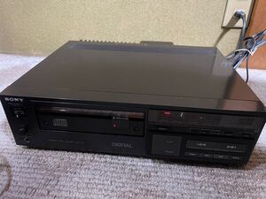 【ジャンク品】 SONY CDP-101本体のみ