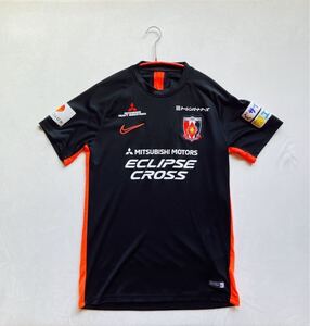 【支給品】Nike Urawa Reds Training wear 浦和レッズ 半袖 サッカー トレーニングシャツ ナイキ　ウェア