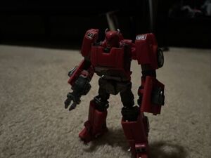 Hasbro Transformers Legacy United Prime Universe Deluxe Autobot Cliffjumper 海外 即決