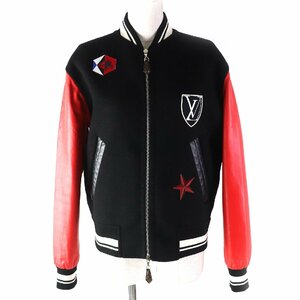 極美品△ルイヴィトン FGC002QWE シルク混 裏地モノグラム LVロゴワッペン アームレザー ZIP UP ジャケット スタジャン 黒 赤 34 正規品