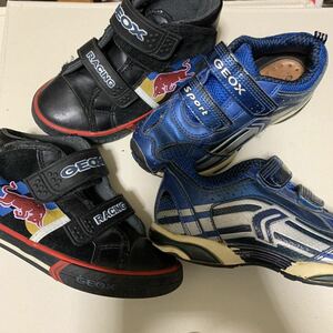 GEOXレア　レッドブル 16.5-17㎝キッズハイカットスニーカus10