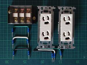 パナソニック電工 ダブルコンセント　WN1162　２個　/　春日電機 ねじ端子台 50A T30シリーズ　１個　美品