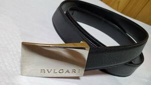 正規レア BVLGARIブルガリ シャイニー鏡面プレートロゴ文字シルバーバックル レザーベルト黒 92~102㎝ 調節可 クラシックエンブレム メンズ