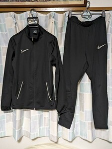 NIKE ナイキ ピステ上下セット メンズ ドライフィット アカデミー21 トラックスーツＭサイズ ブラック