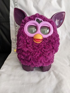 ファービー（Furby）　英語版　紫色