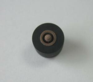 カセット修理用　 ピンチローラーC 　軸付き 外径10mm ゴム高さ6mm 軸直径1.5mm 1個 ★新品、定形外送料120円可